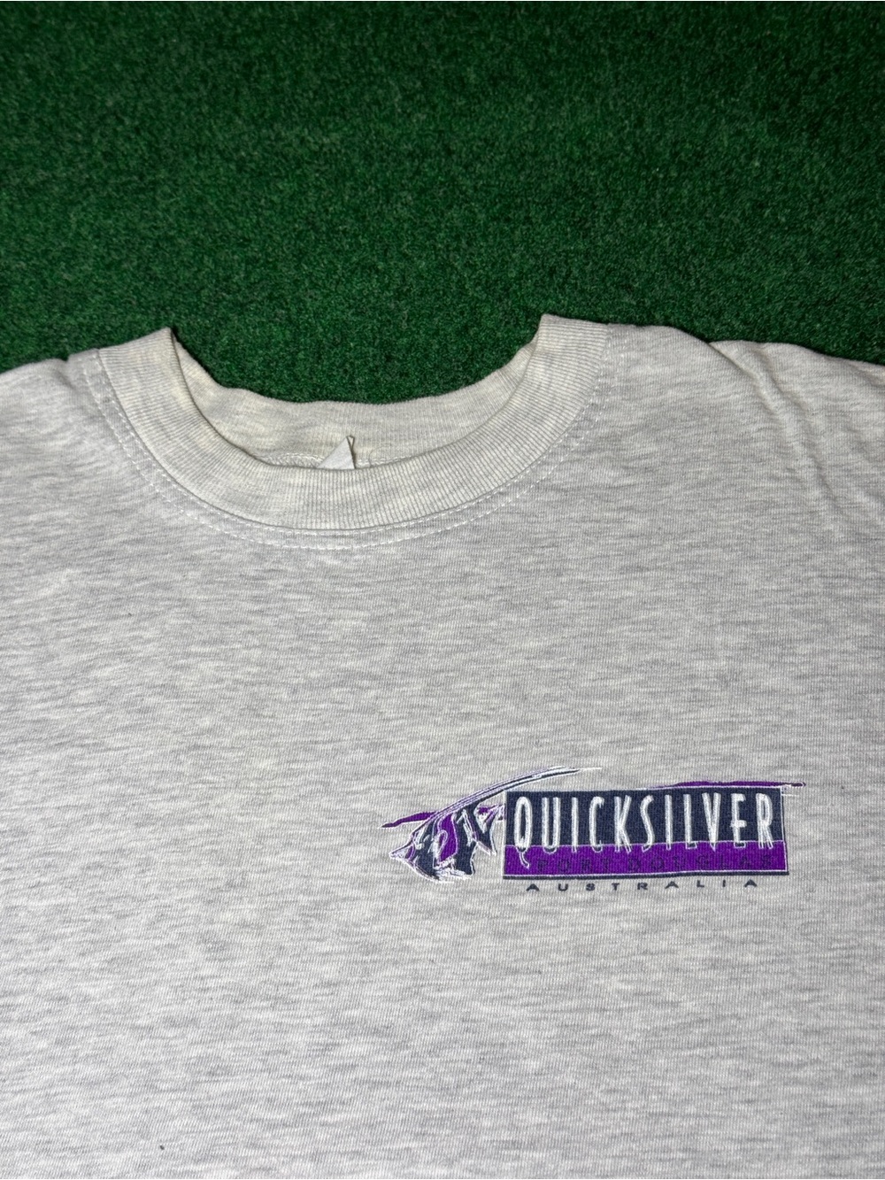Vintage 90s Quicksilver T-shirt, Surf Surfboarding Skater Australia (XXL)